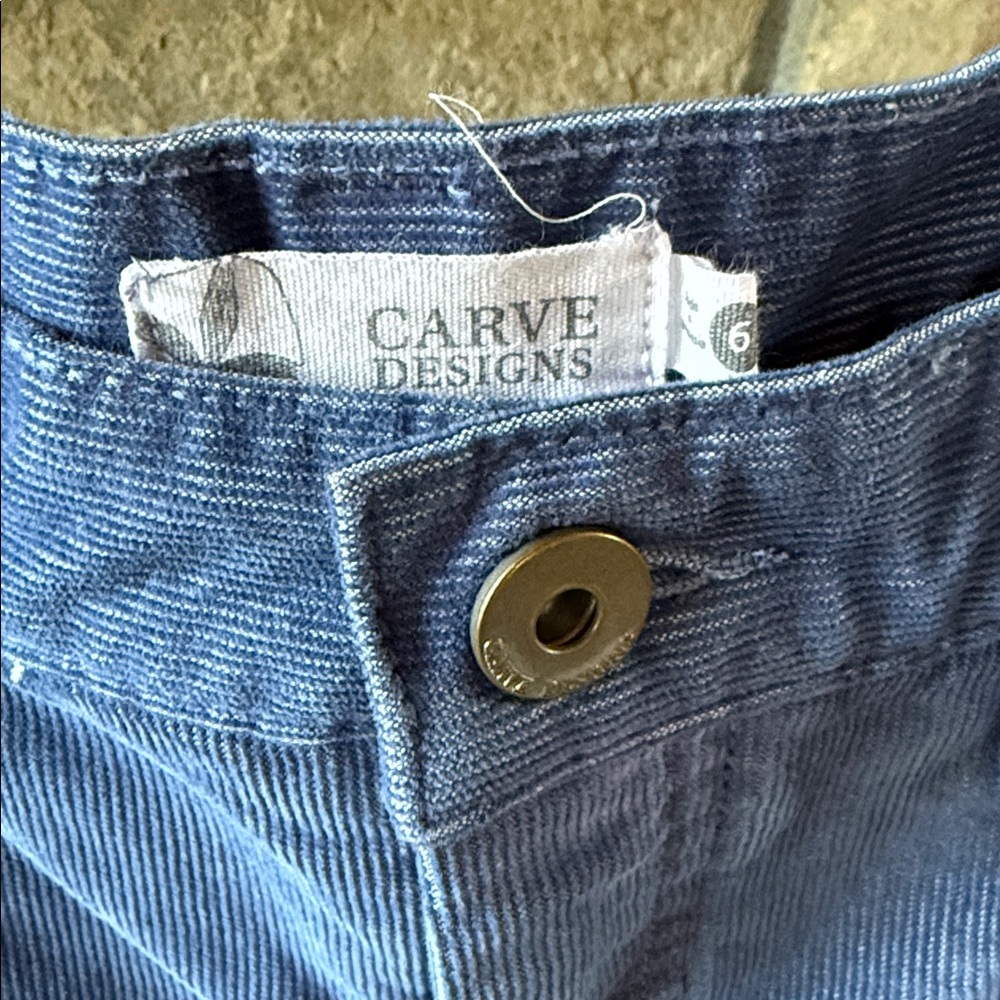 Carve Designs Women's Oahu blue Corduroy Shorts with fray & stretch. Size 6 - Picture 2 of 8